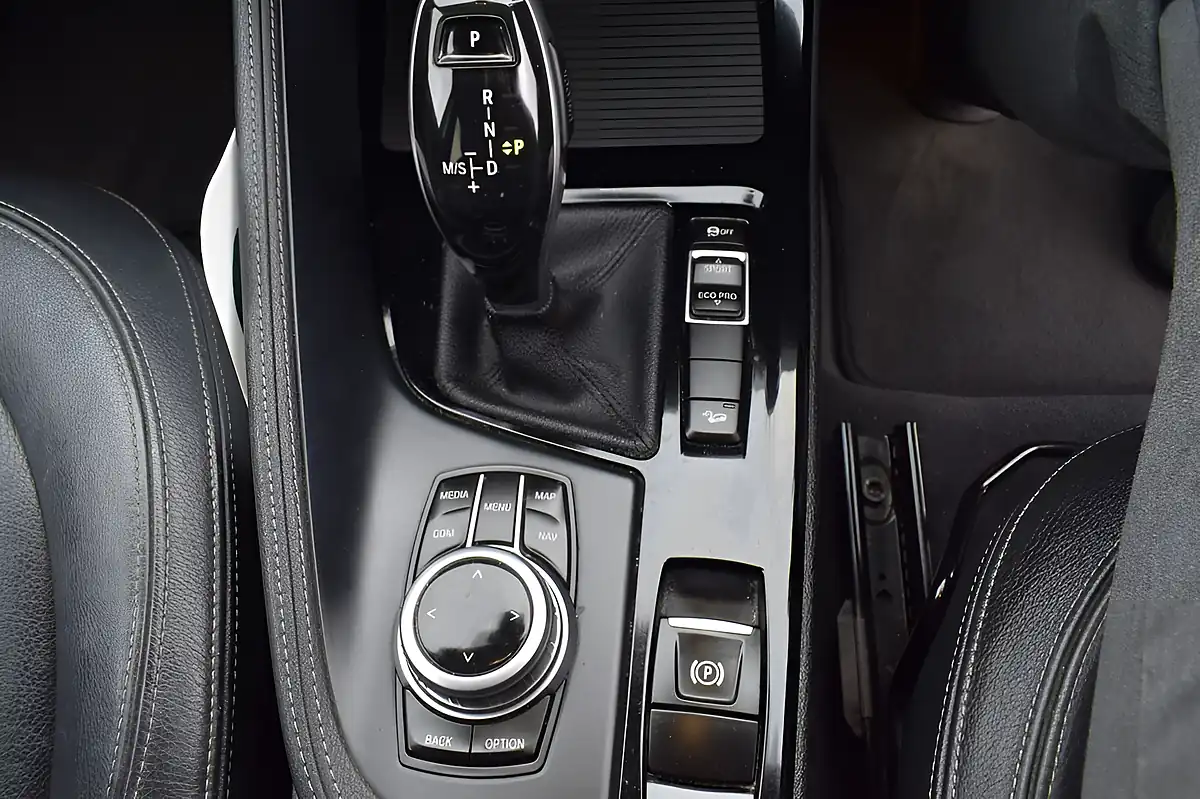 Used 2018 BMW X1 Xline Mineral White - Interior and Exterior details 14