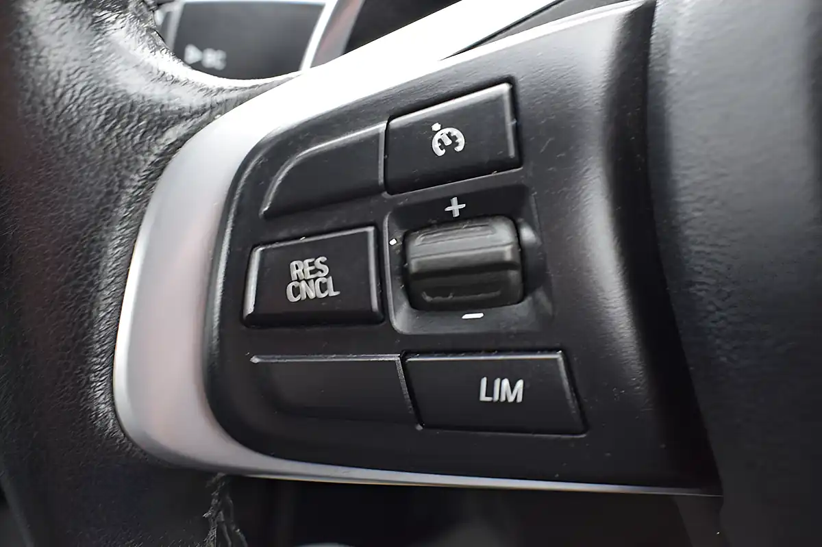 Used 2018 BMW X1 Xline Mineral White - Interior and Exterior details 18