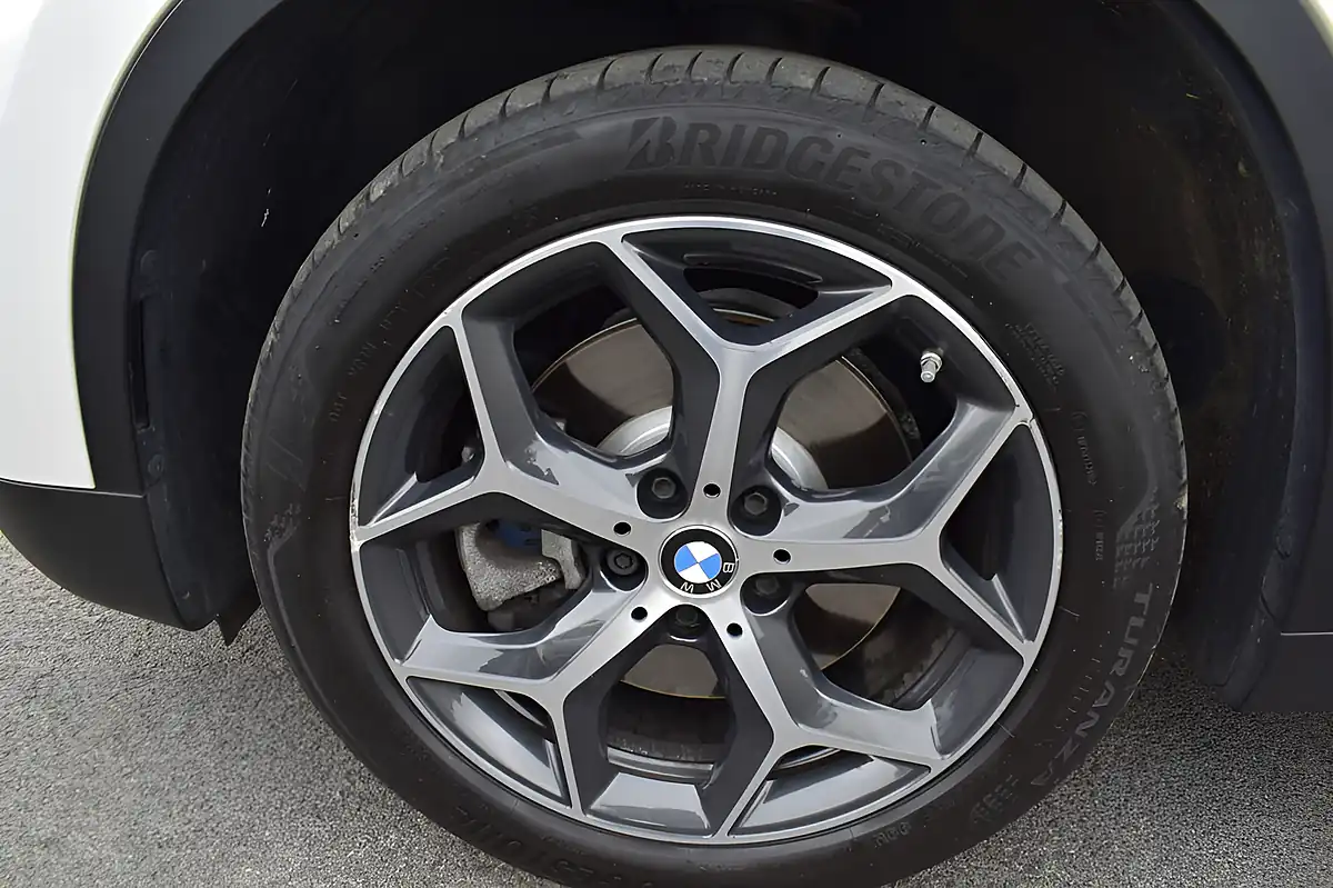 Used 2018 BMW X1 Xline Mineral White - Interior and Exterior details 7
