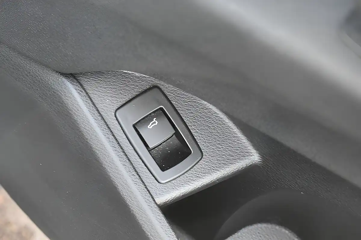 Used 2018 BMW X2 Sport Grey - Interior and Exterior details 14