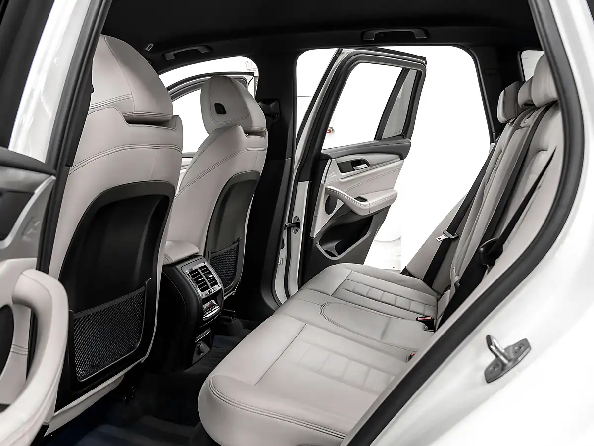 Used 2018 BMW X3 M Sport Alpine White - Interior and Exterior details 15