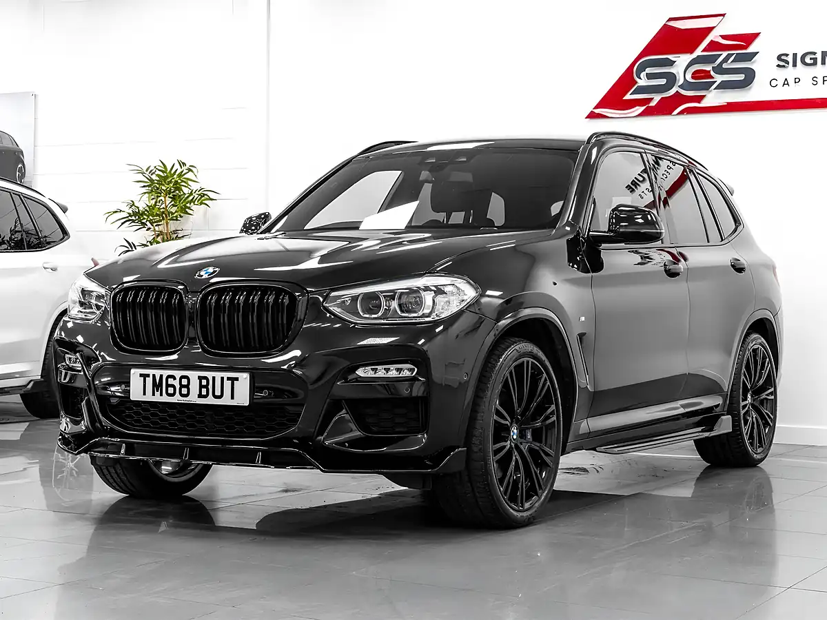 Used 2018 BMW X3 M Sport Black - Front View