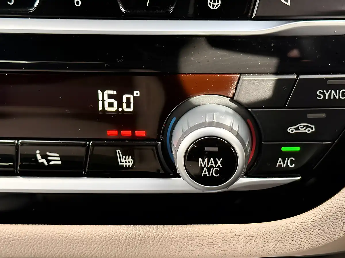 Used 2018 BMW X3 M Sport Black - Interior and Exterior details 9