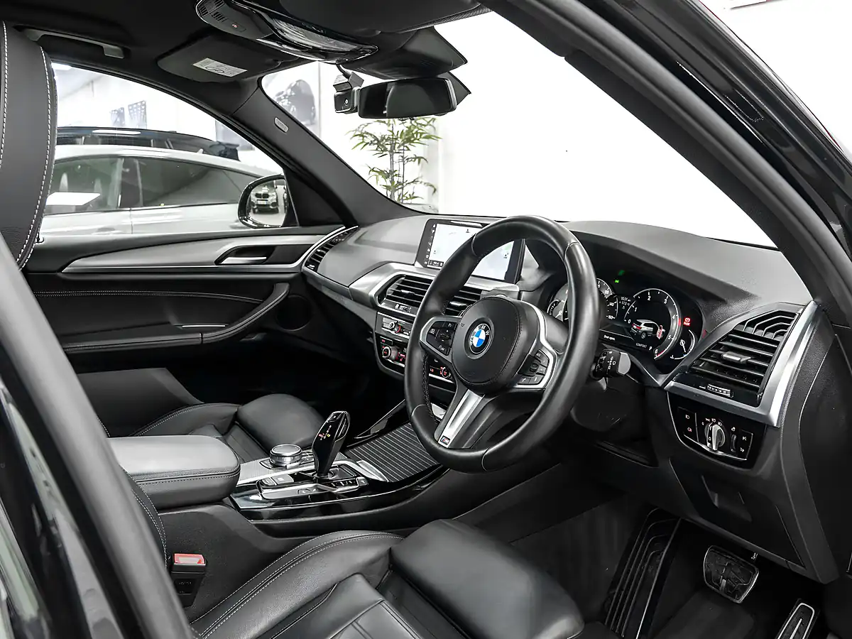 Used 2018 BMW X3 M Sport Black Sapphire - Interior and Exterior details 13