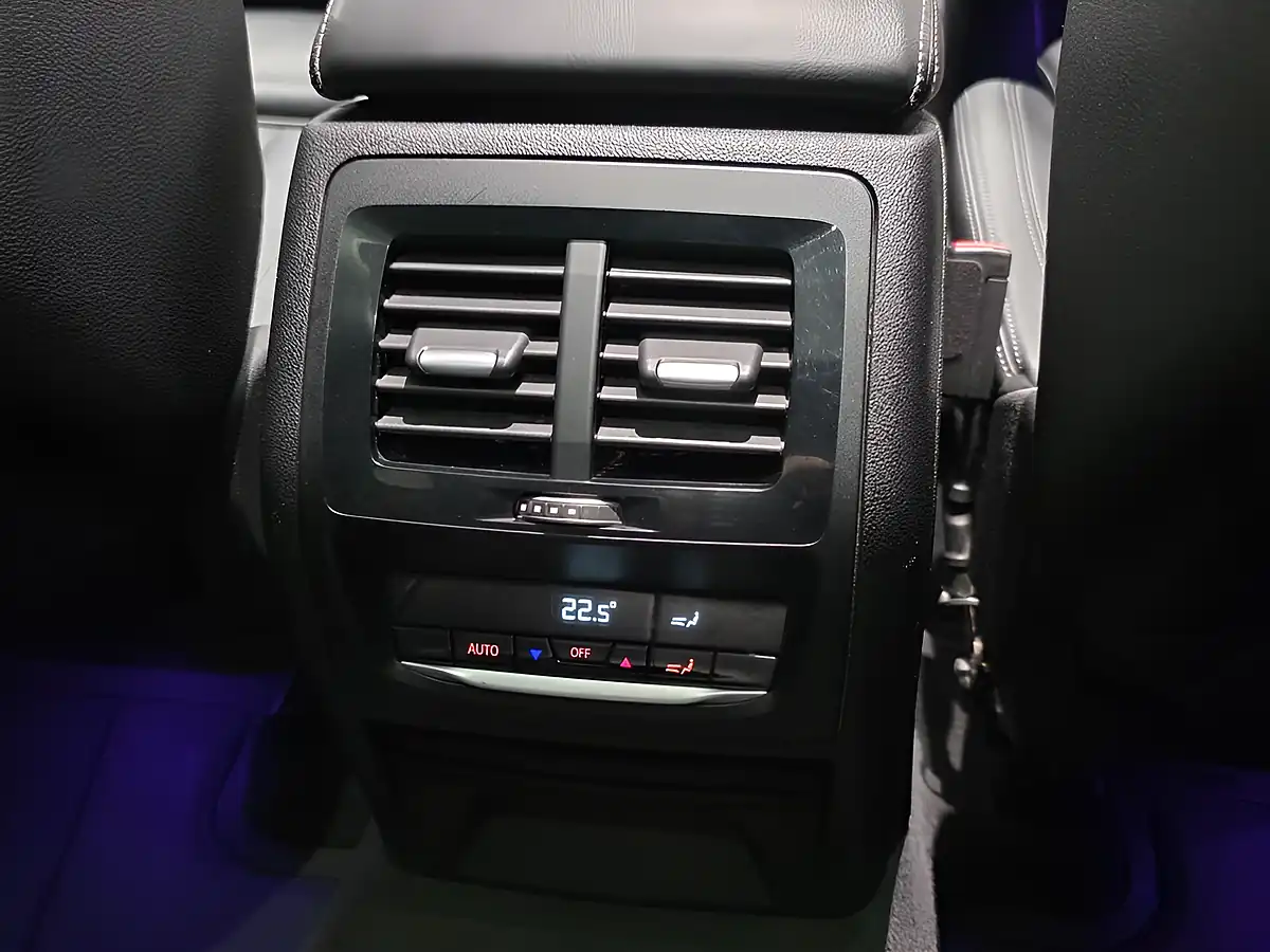 Used 2018 BMW X3 M Sport Blue - Interior and Exterior details 8