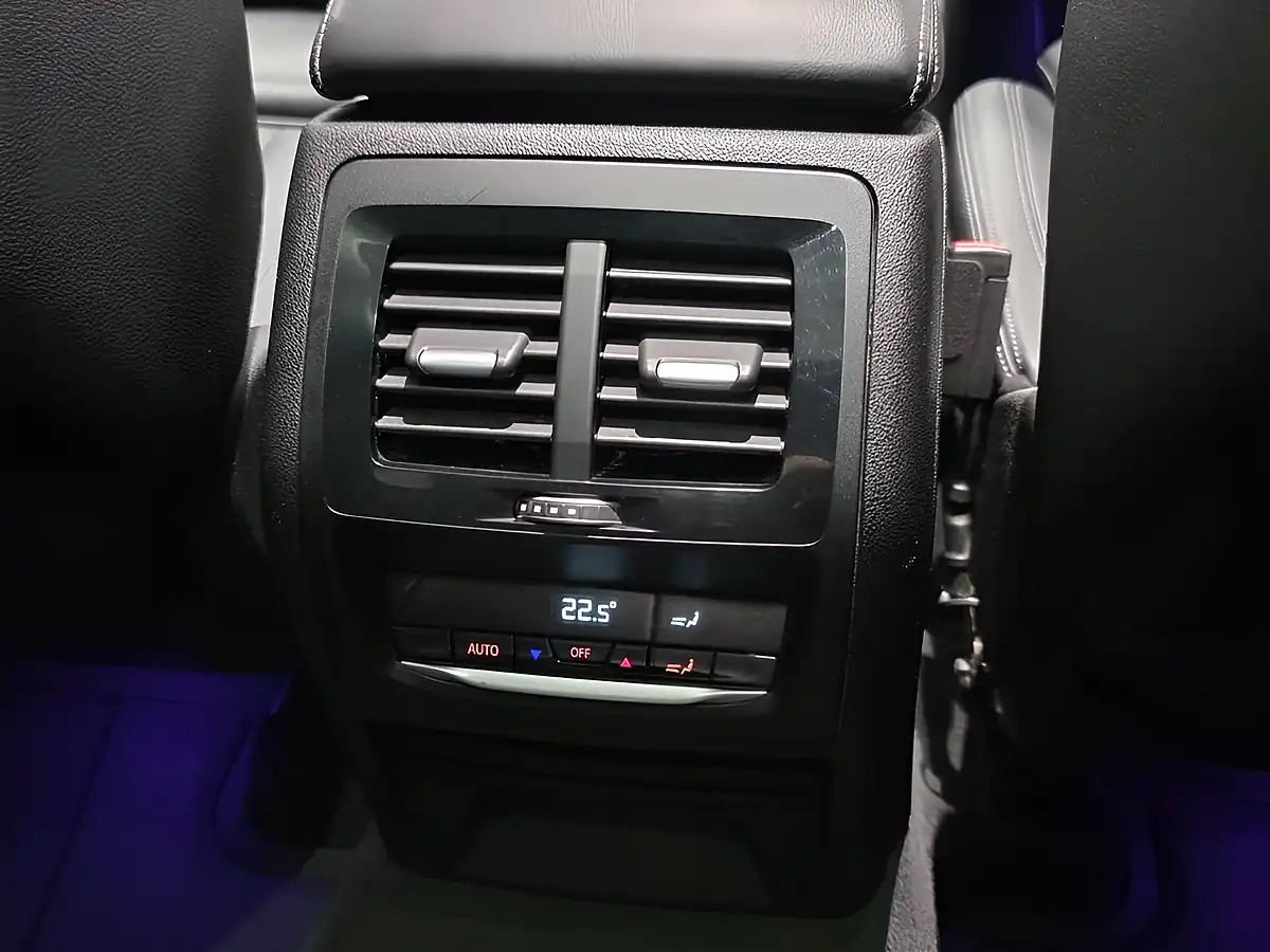 Used 2018 BMW X3 M Sport Blue - Interior and Exterior details 6