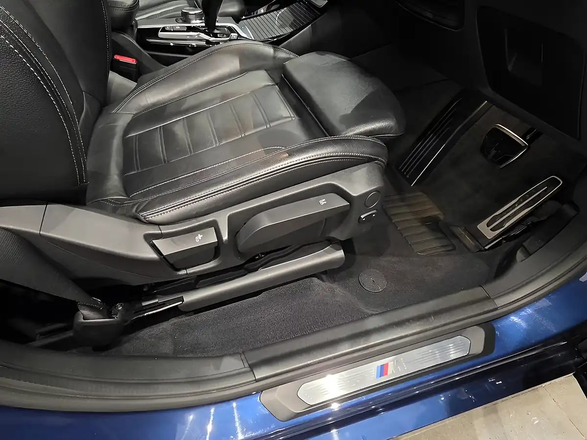 Used 2018 BMW X3 M Sport Blue - Interior and Exterior details 8