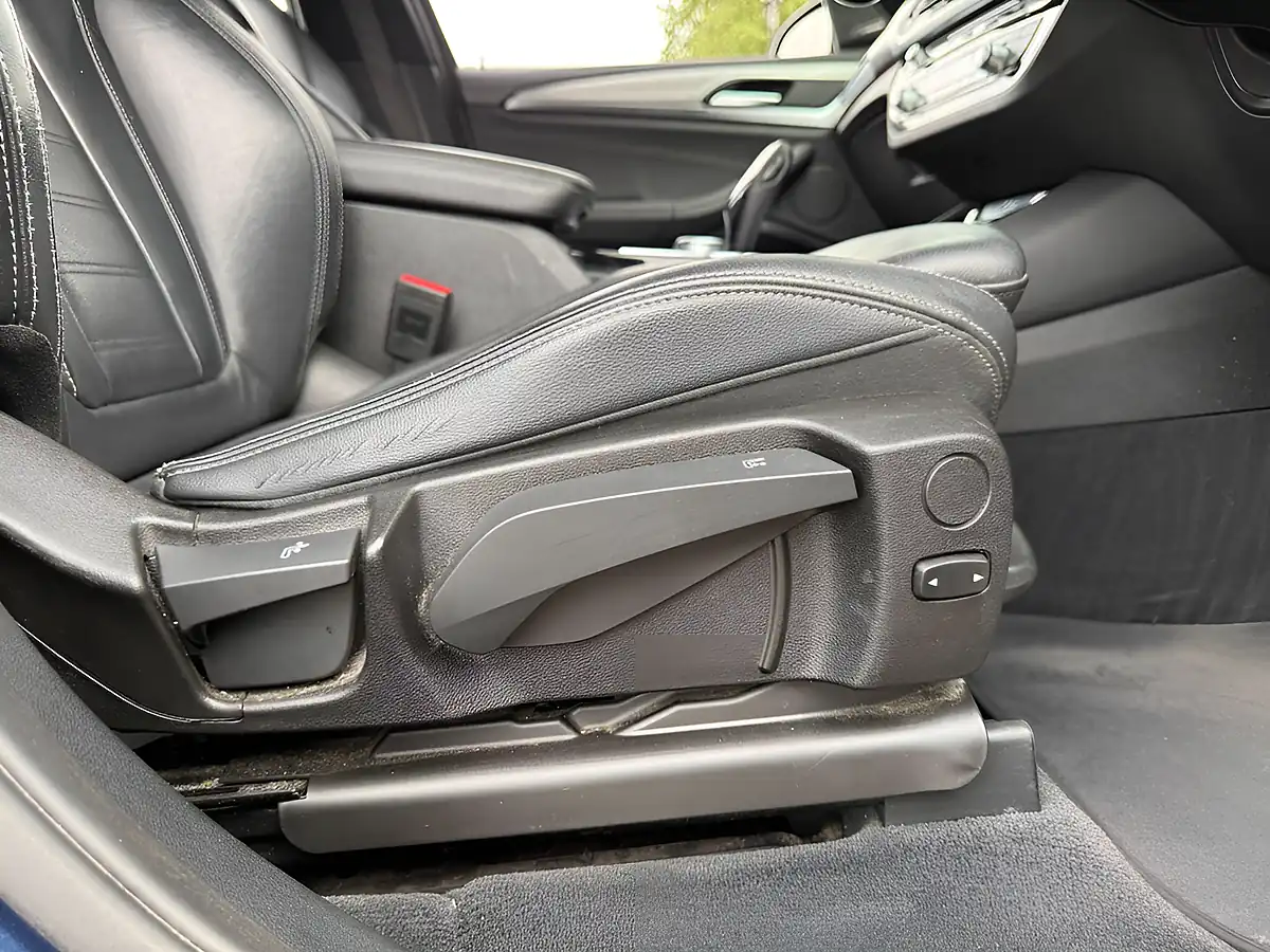Used 2018 BMW X3 M Sport Blue - Interior and Exterior details 13