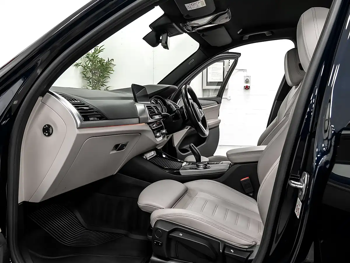 Used 2018 BMW X3 M Sport Carbon Black / Black - Interior and Exterior details 16