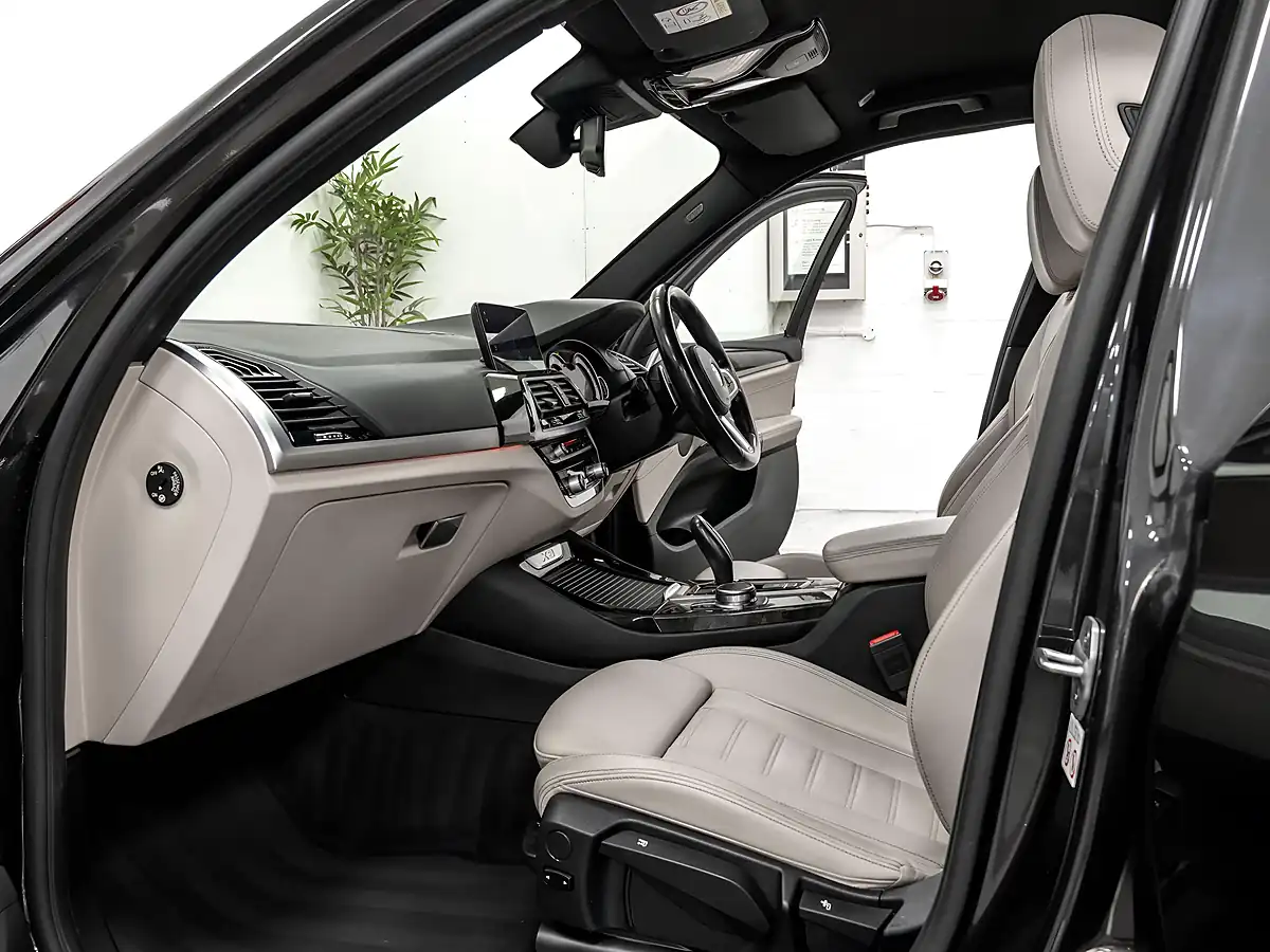Used 2018 BMW X3 M Sport Grey - Interior and Exterior details 14