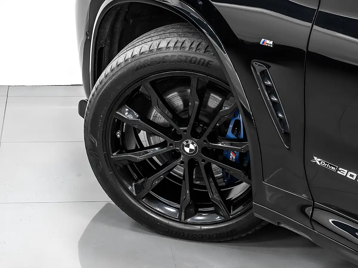Used 2018 BMW X3 M Sport Sapphire Black - Interior and Exterior details 10