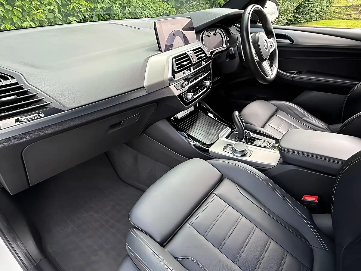 Used 2018 BMW X3 M Sport White - Interior and Exterior details 14