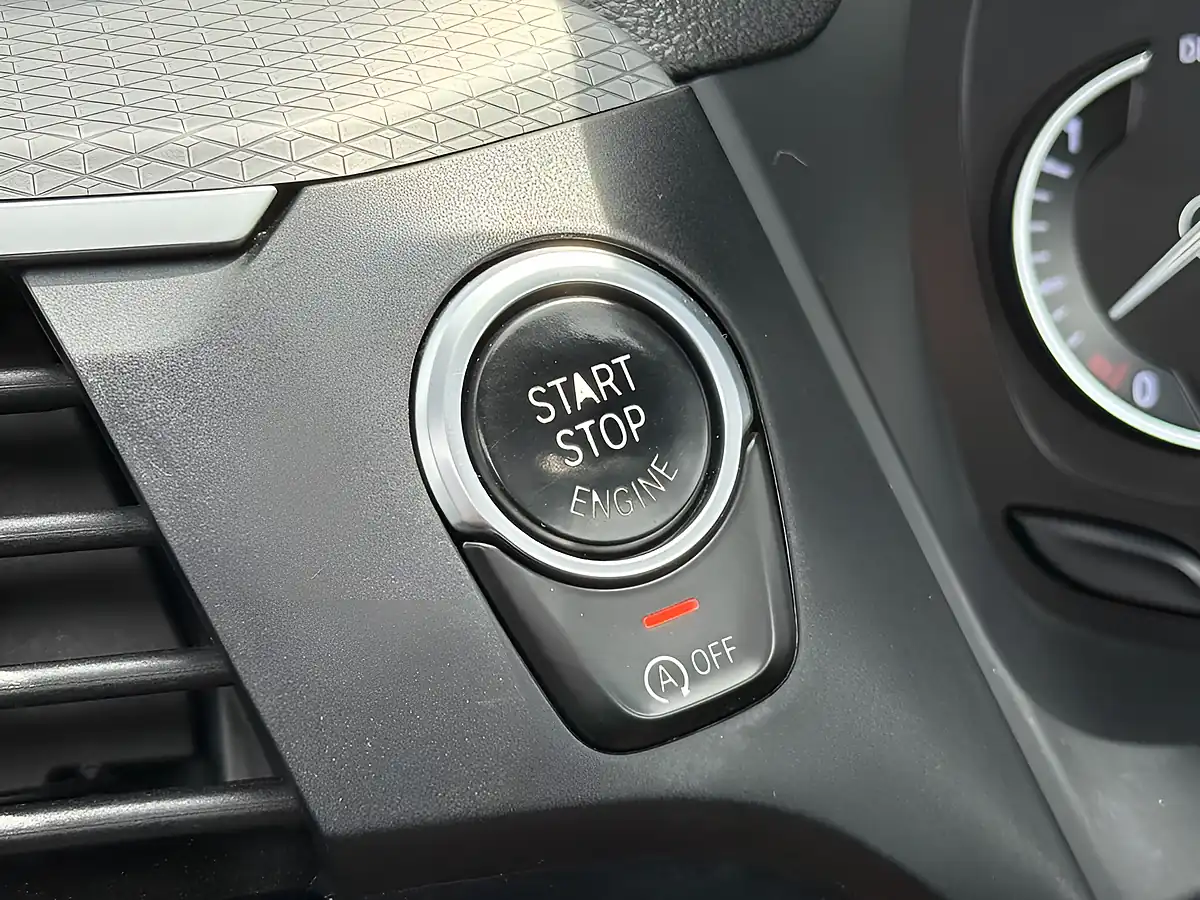 Used 2018 BMW X3 M Sport White - Interior and Exterior details 16