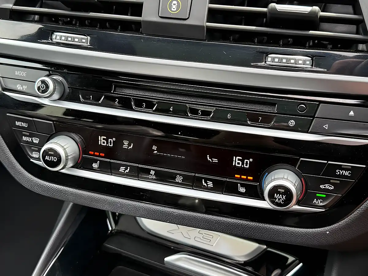 Used 2018 BMW X3 M Sport White - Interior and Exterior details 17
