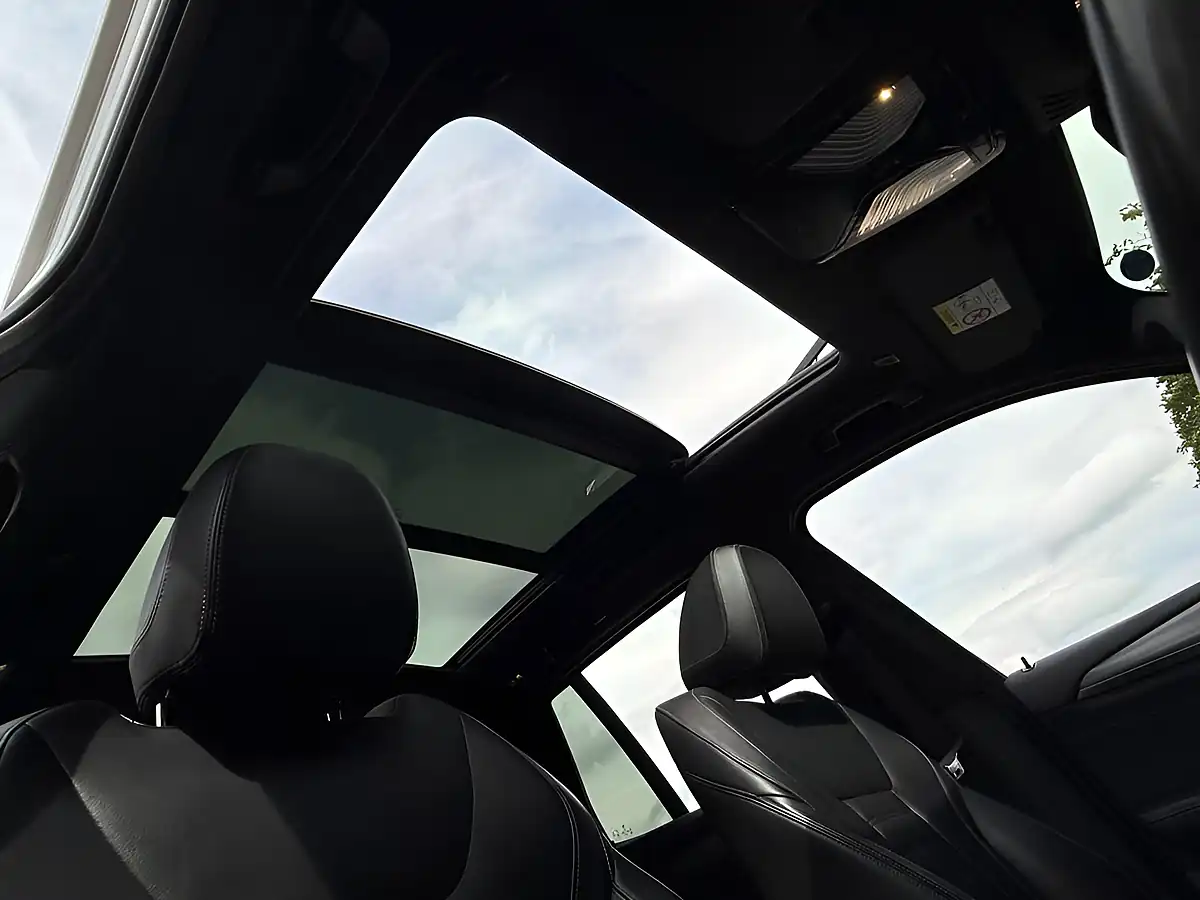 Used 2018 BMW X3 M Sport White - Interior and Exterior details 9