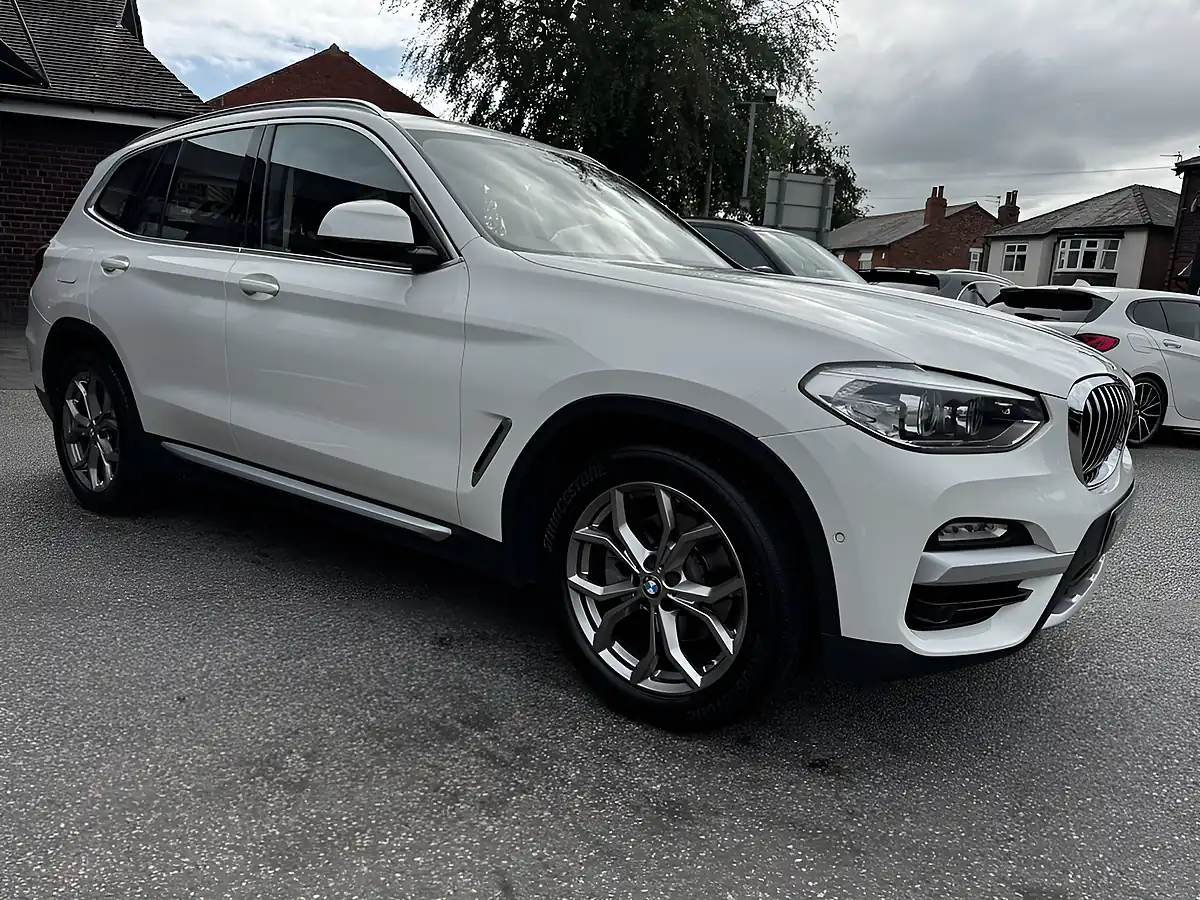 Used 2018 BMW X3 Xline White - Interior and Exterior details 10