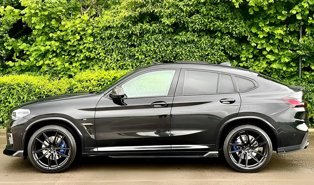 Used 2018 BMW X4 Black - Interior and Exterior details 9