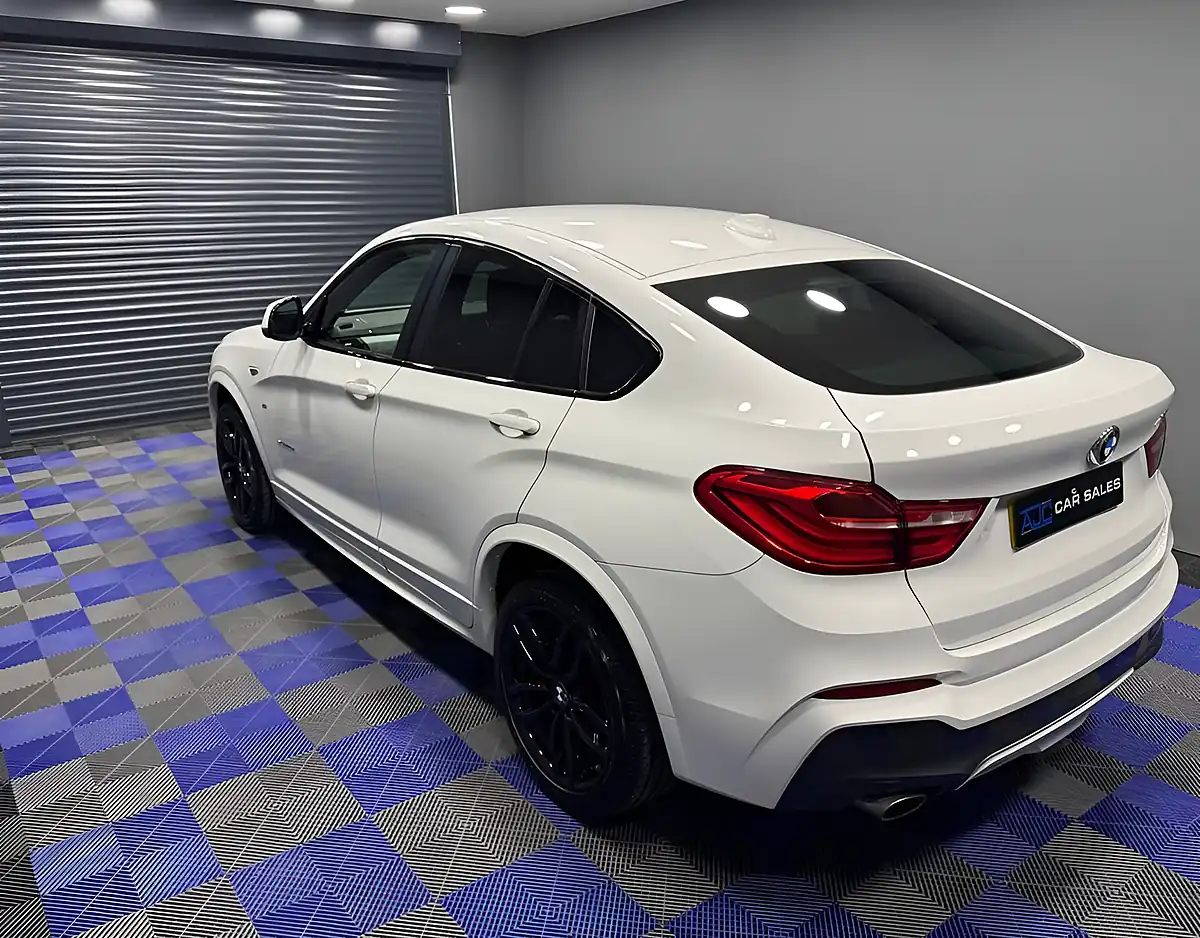 Used 2018 BMW X4 M Sport Alpine White - Interior and Exterior details 12