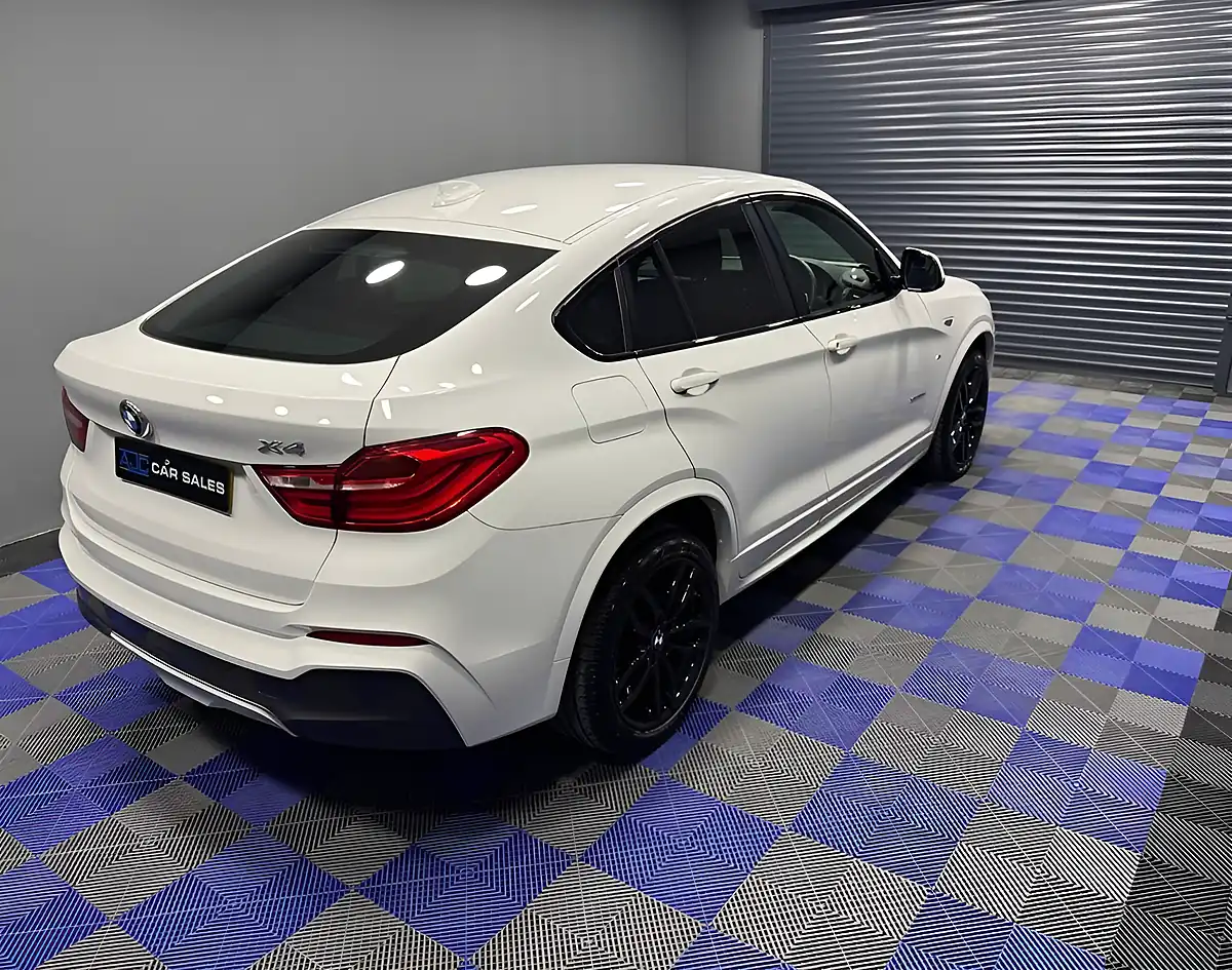 Used 2018 BMW X4 M Sport Alpine White - Interior and Exterior details 13