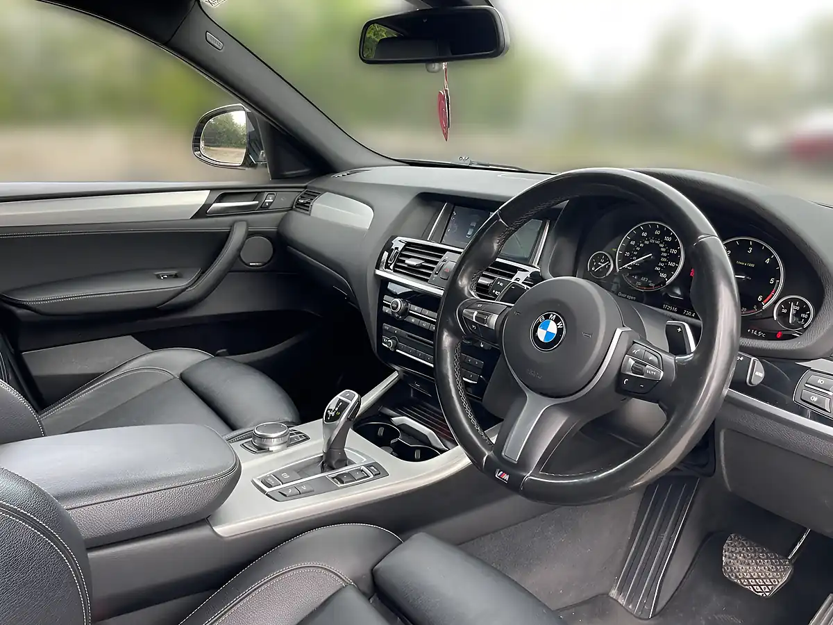 Used 2018 BMW X4 M Sport Black - Interior and Exterior details 9