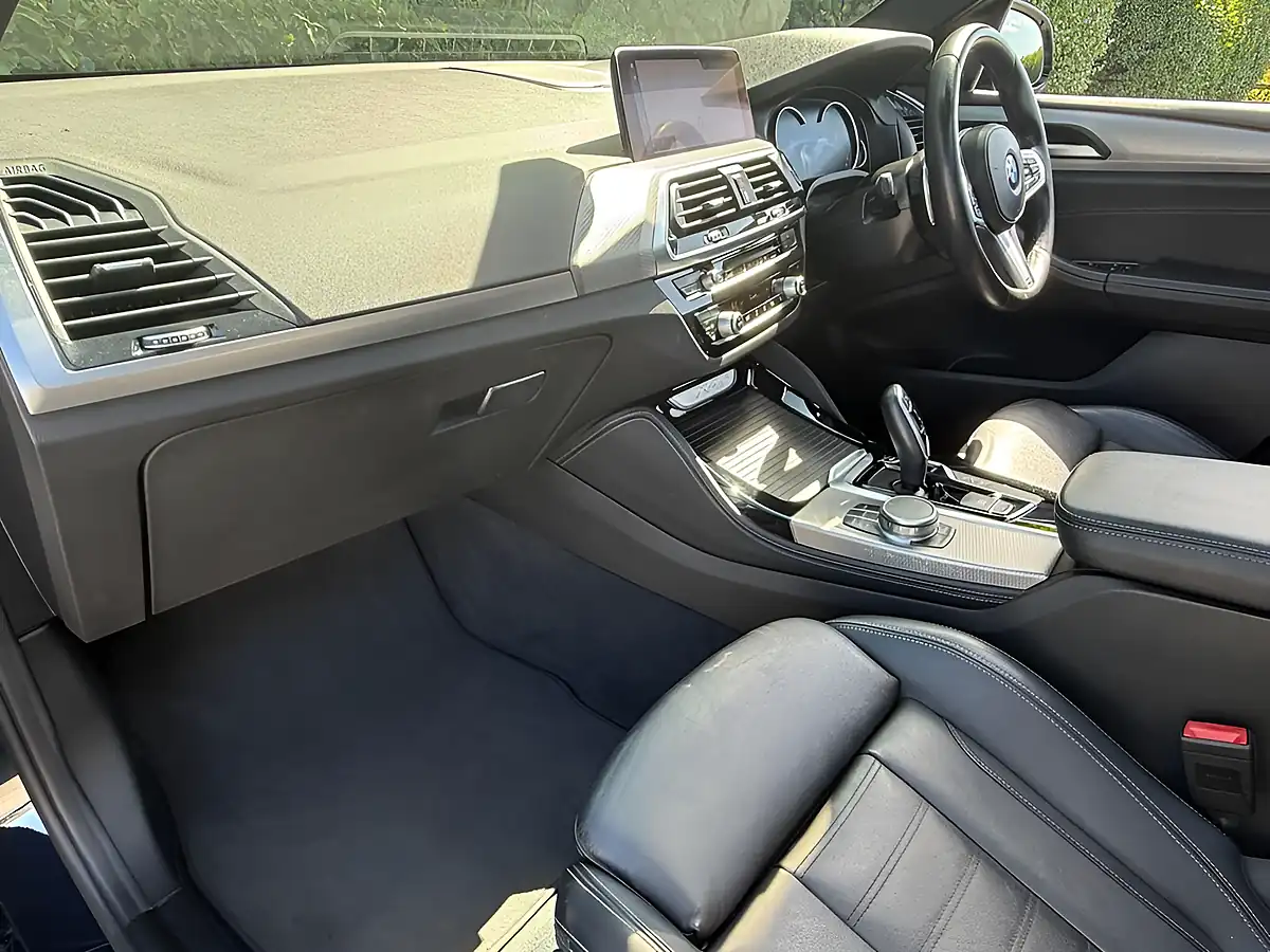 Used 2018 BMW X4 M Sport Black - Interior and Exterior details 14