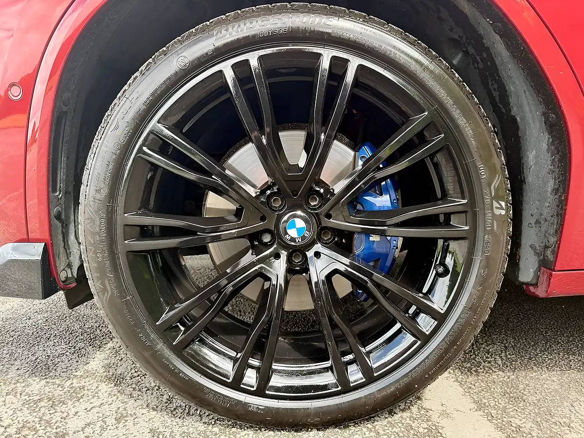 Used 2018 BMW X4 M Sport Red - Interior and Exterior details 6