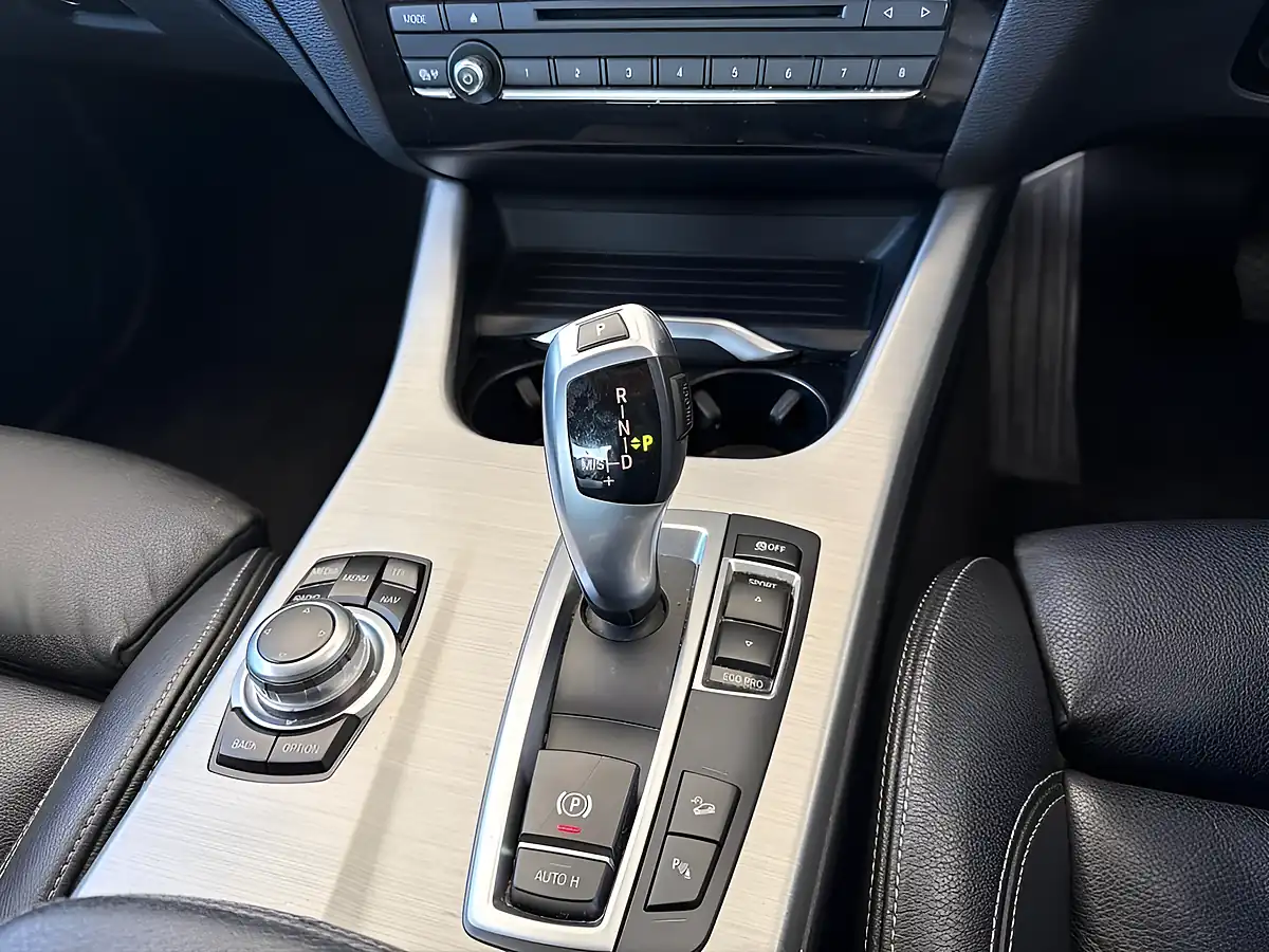 Used 2018 BMW X4 M Sport White - Interior and Exterior details 15