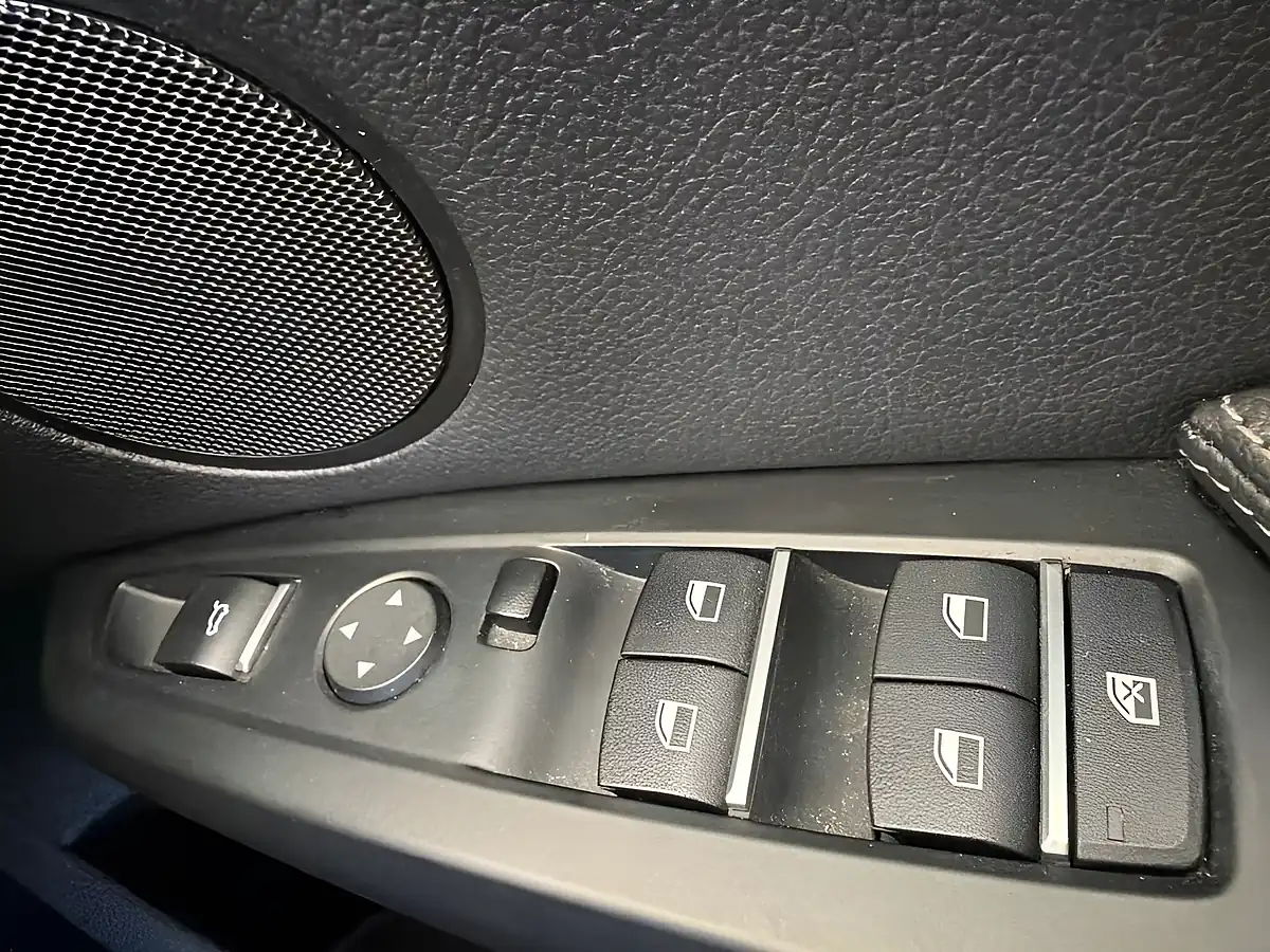Used 2018 BMW X4 M Sport White - Interior and Exterior details 17