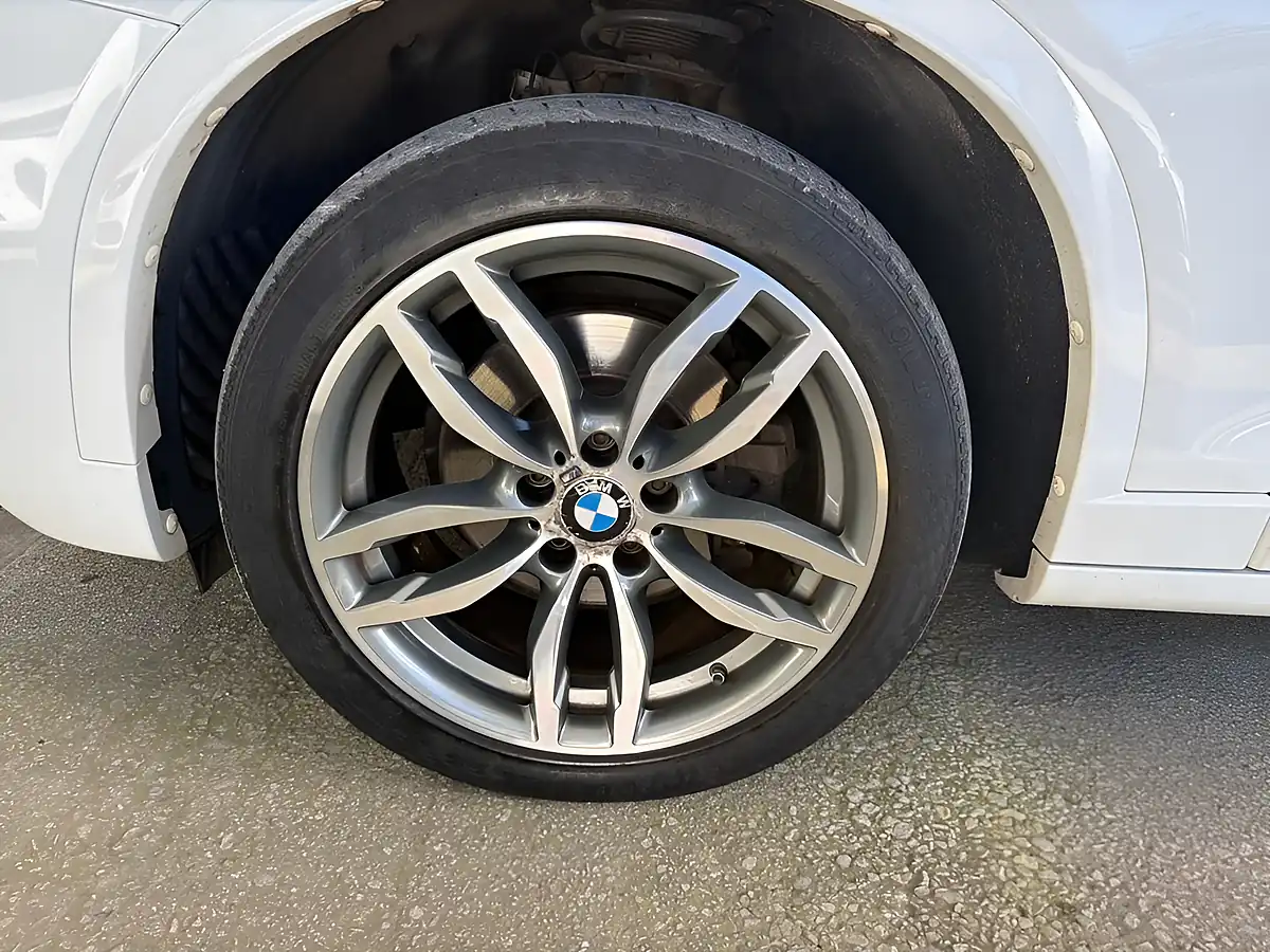 Used 2018 BMW X4 M Sport White - Interior and Exterior details 20