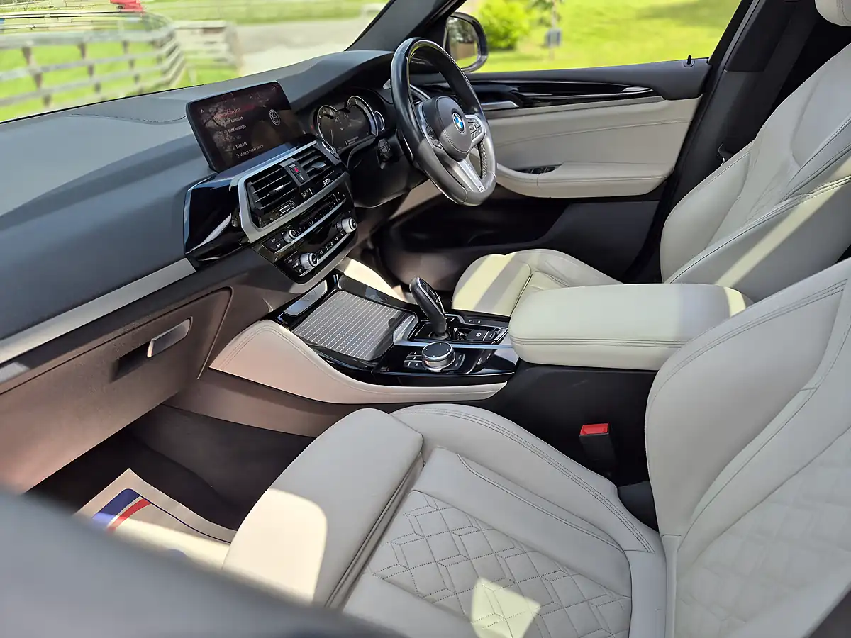 Used 2018 BMW X4 M Sport X Blue - Interior and Exterior details 7