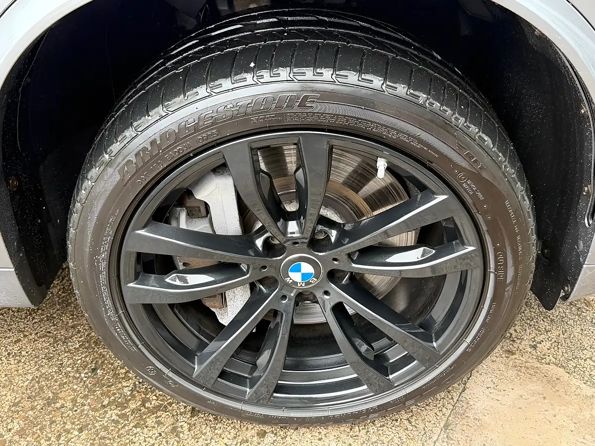 Used 2018 BMW X5 Grey - Interior and Exterior details 15