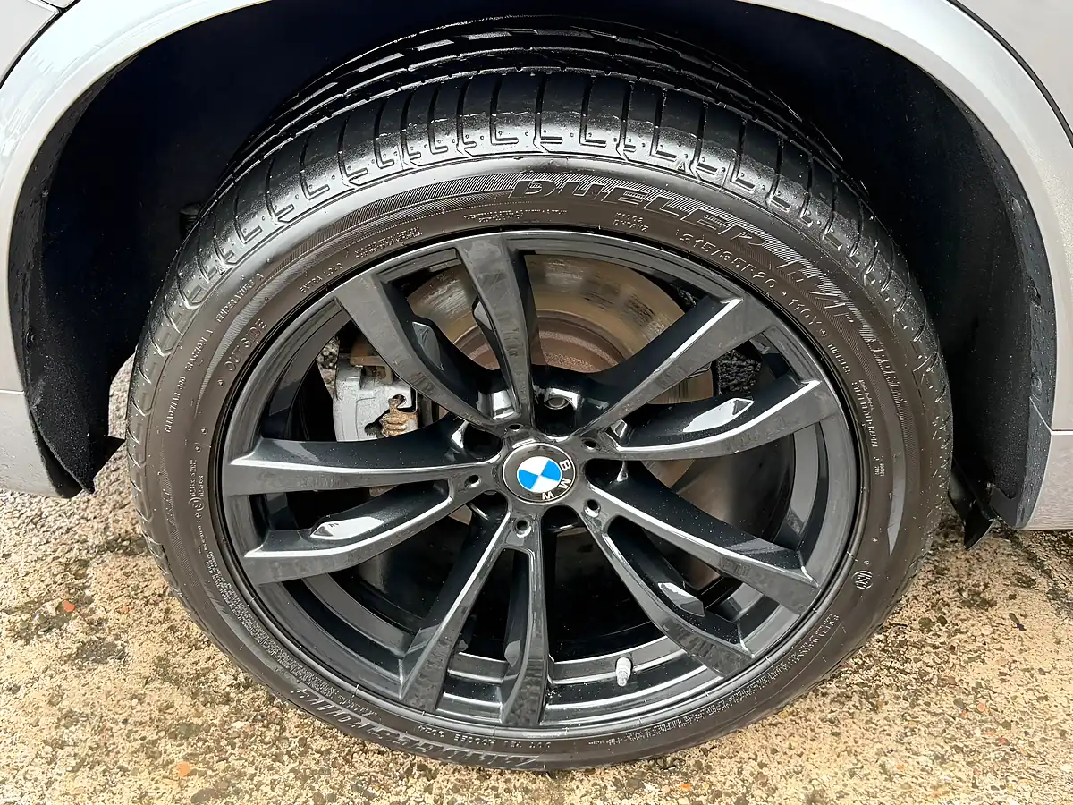 Used 2018 BMW X5 Grey - Interior and Exterior details 16