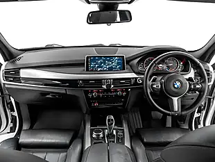Used 2018 BMW X5 M Sport Alpine White - Interior and Exterior details 19