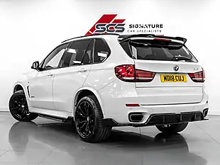 Used 2018 BMW X5 M Sport Alpine White - Interior and Exterior details 4