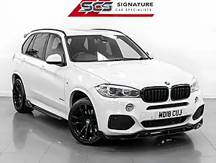 Used 2018 BMW X5 M Sport Alpine White - Interior and Exterior details 8