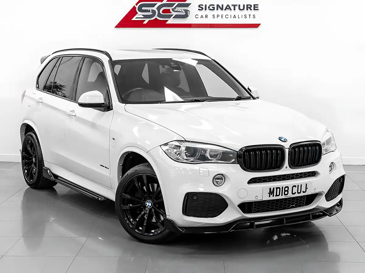 Used 2018 BMW X5 M Sport Alpine White - Interior and Exterior details 8