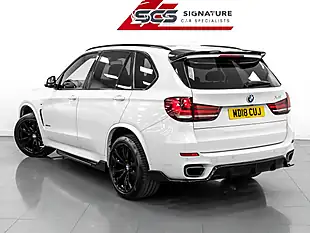 Used 2018 BMW X5 M Sport Alpine White - Interior and Exterior details 9