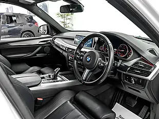 Used 2018 BMW X5 M Sport Alpine White - Interior and Exterior details 11