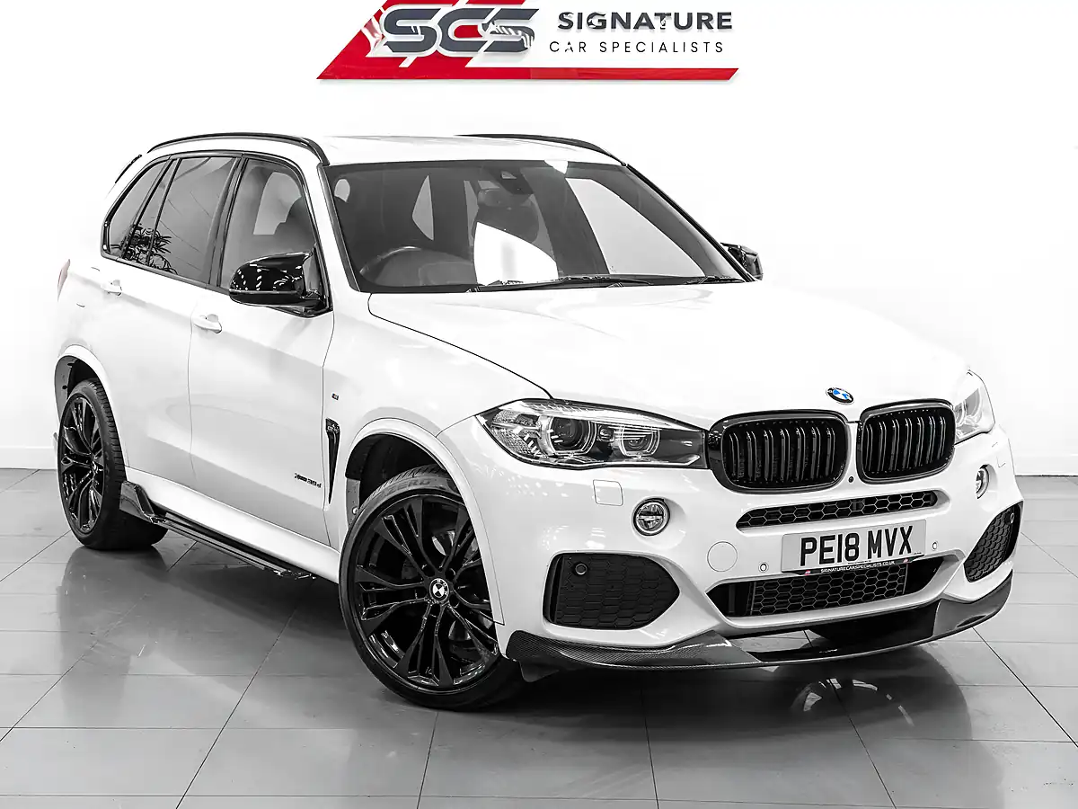 Used 2018 BMW X5 M Sport Alpine White - Interior and Exterior details 7