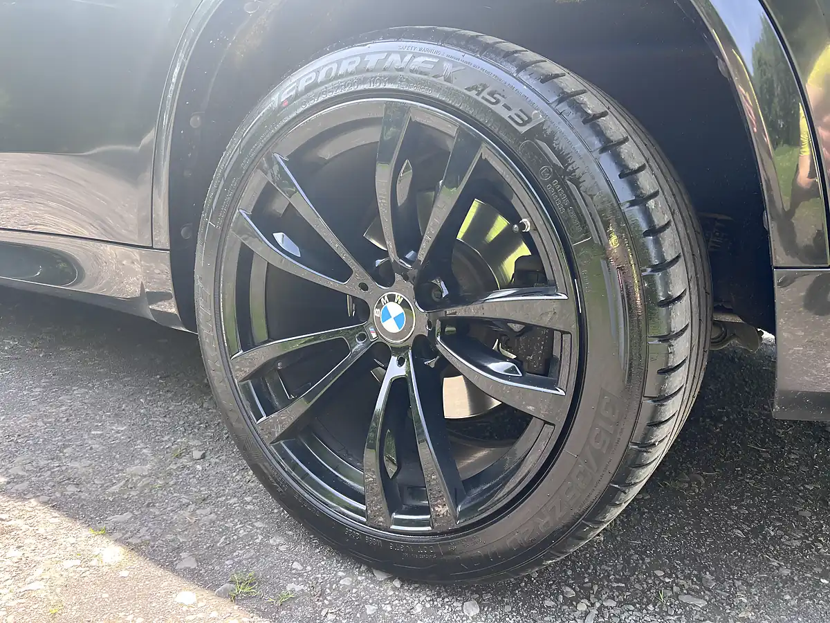 Used 2018 BMW X5 M Sport Black - Interior and Exterior details 17