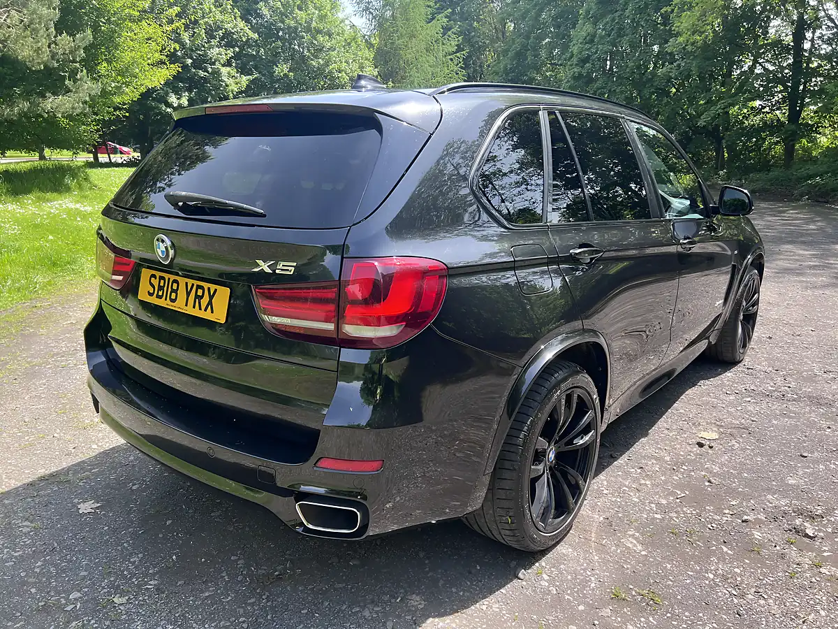 Used 2018 BMW X5 M Sport Black - Interior and Exterior details 5
