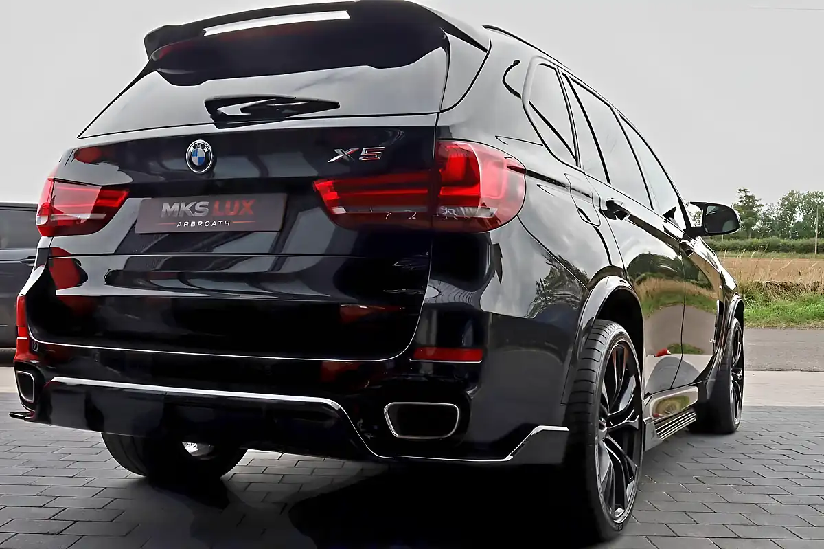 Used 2018 BMW X5 M Sport Black - Interior and Exterior details 4