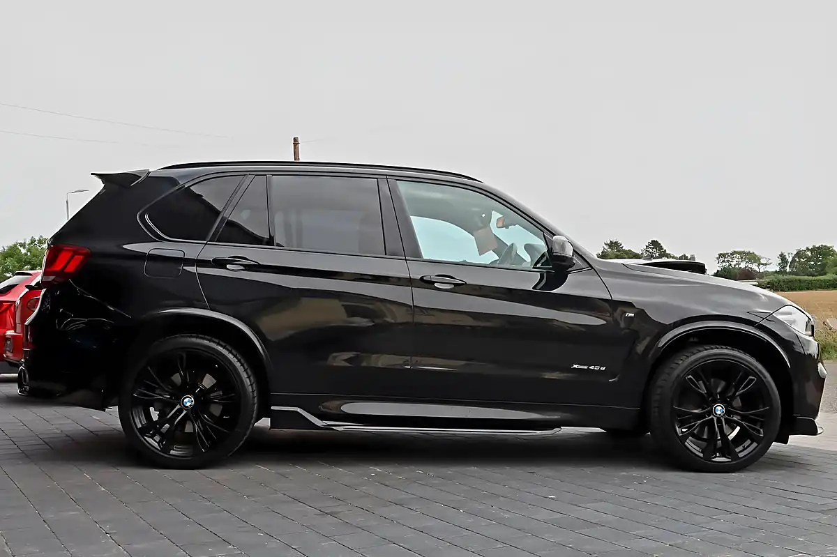 Used 2018 BMW X5 M Sport Black - Interior and Exterior details 5
