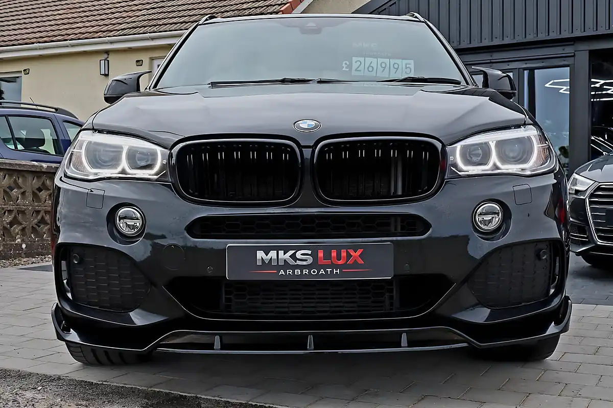Used 2018 BMW X5 M Sport Black - Interior and Exterior details 9