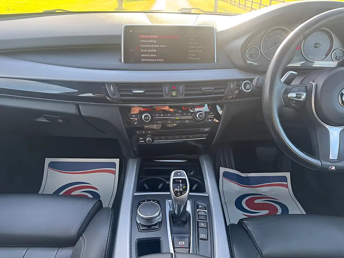 Used 2018 BMW X5 M Sport Black - Interior and Exterior details 15