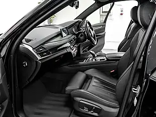 Used 2018 BMW X5 M Sport Black Sapphire - Interior and Exterior details 11