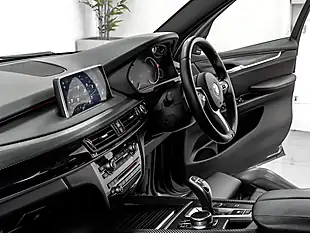 Used 2018 BMW X5 M Sport Black Sapphire - Interior and Exterior details 17