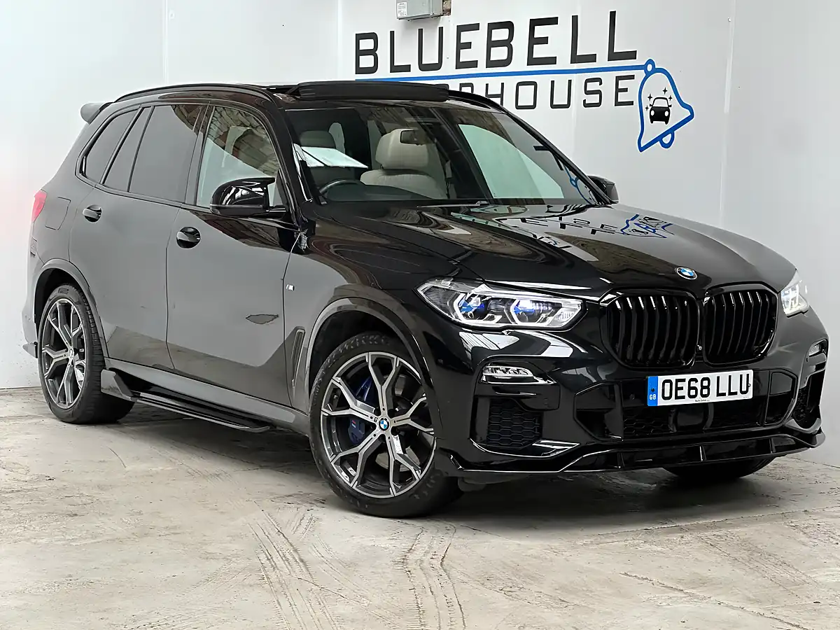 Used 2018 BMW X5 M Sport Black Sapphire - Front View