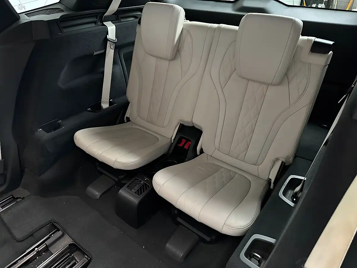 Used 2018 BMW X5 M Sport Black Sapphire - Interior and Exterior details 10