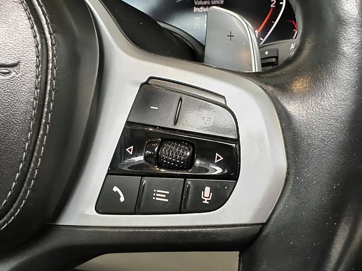Used 2018 BMW X5 M Sport Black Sapphire - Interior and Exterior details 12